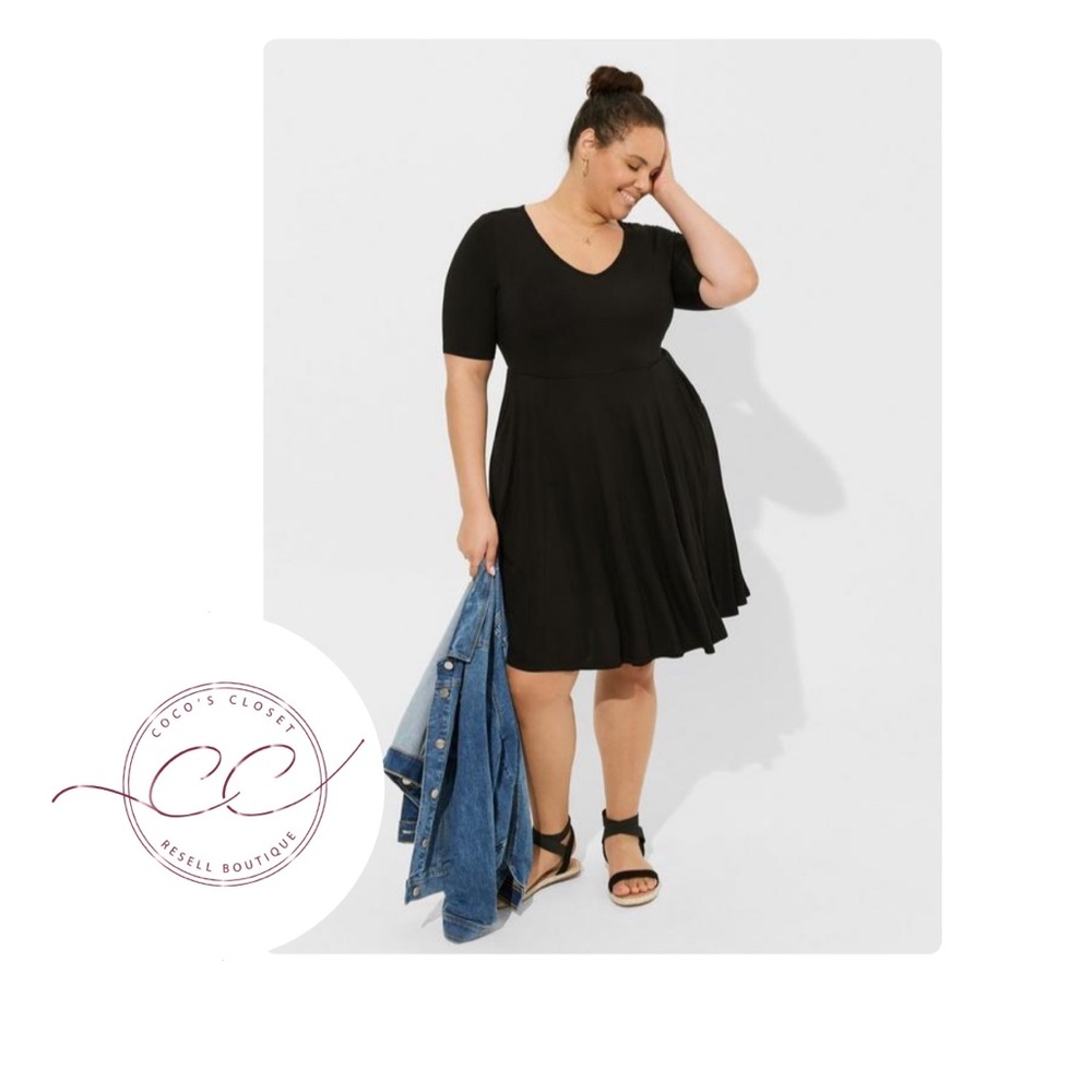 NWT• Torrid Black Scuba Fit&Flare Mini Dress
